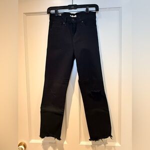 Levi's Women's Black “chewed hem” Ankle Jeans